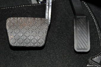 2013款嘉年华两厢