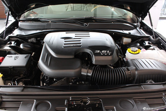 2013款克莱斯勒300C到店实拍