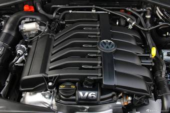 2014款辉腾3.0L自动商务型到店实拍