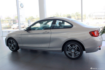 2014款宝马2系到店实拍