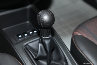 2013款赛欧三厢1.4L手动理想幸福版