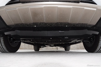 2015款哈弗H6运动版1.5T自动两驱尊享型