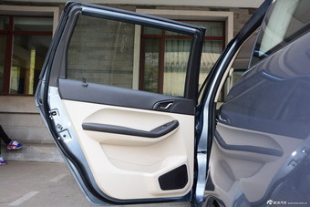 2015款艾瑞泽M7 1.8L手动宽适版