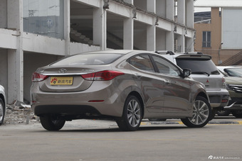 2015款朗动1.6L自动尊贵型