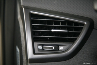 2012款现代Veloster飞思1.6T自动豪华版