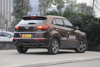 2015款ix25 1.6L 自动两驱尊贵型