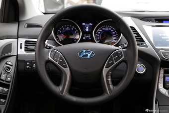 2015款朗动1.6L自动尊贵型