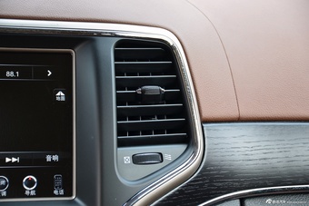 2016款大切诺基3.6L自动旗舰尊耀版