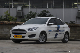 2015款福睿斯1.5L手动舒适型