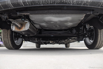 2015款奇瑞E3 1.5L手动智尚型