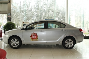 2013款长城C30 1.5L手动精英型图片