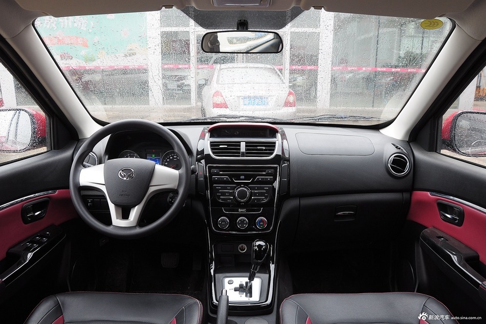 2015款幻速H2 1.5L自动舒适型