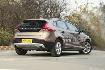 2015款沃尔沃V40 2.0T自动 Cross Country T5 AWD 智雅版