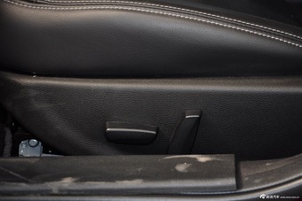 2015款传祺GA6 1.8T自动尊贵版