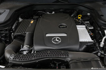 2016款奔驰GLC300 2.0T自动4MATIC动感型