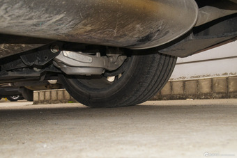 2013款蒙迪欧 2.0T自动240旗舰型