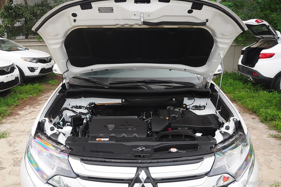 2016款欧蓝德2.4L四驱精英版 5座