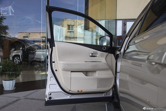 2013款雷克萨斯RX270豪华版