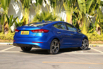 2016款领动 1.4T自动炫动旗舰型