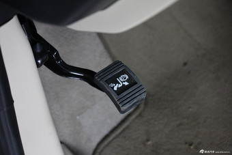 2014款GL8 2.4L CT豪华商务舒适版到店实拍