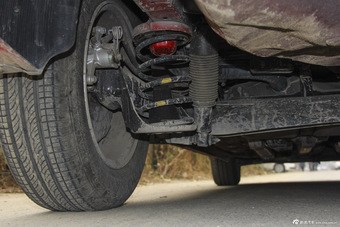 2015款起亚K2 1.4L自动GLS三厢