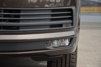 2016款凯路威2.0T自动四驱舒适版9座