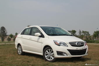 2013款北京汽车E系列三厢