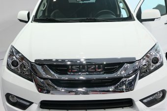 2015上海车展：五十铃MU-X