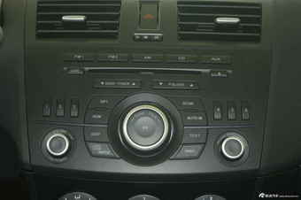 2012款马自达3星聘2厢