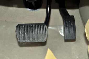 2013款福克斯三厢经典