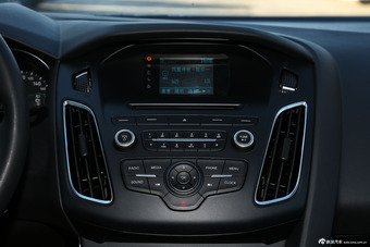 2015款福克斯两厢1.0T自动超能风尚型