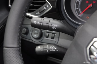 2015款名爵锐腾 1.5TGI TST精英版