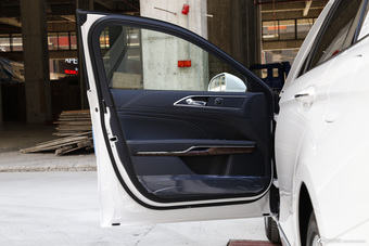 2015款金牛座2.0T自动至尊型