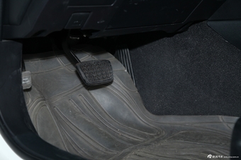 2013款锐志2.5S自动菁锐版