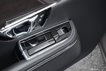 2016款捷豹XJL 3.0L自动SC四驱全景商务版