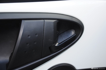 2015款比亚迪F0 1.0L手动尚酷型