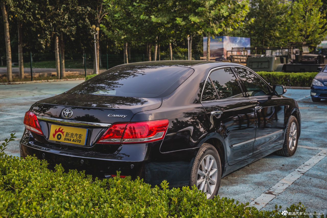 丰田凯美瑞全球家族亮相老爷车展