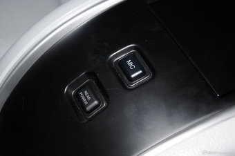 2012款纳智捷MASTER CEO实拍