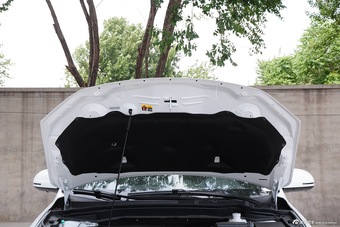 2015款哈弗H6运动版1.5T自动两驱尊享型