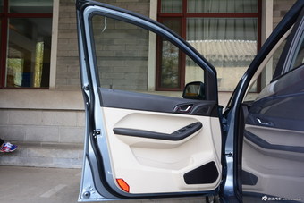 2015款艾瑞泽M7 1.8L手动宽适版