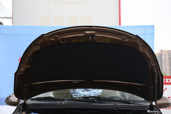 2015款奇瑞E3 1.5L手动实尚版