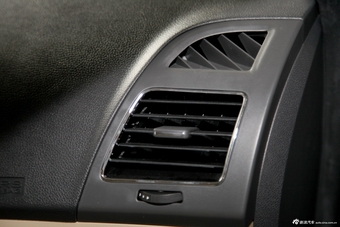 2013款奇瑞E3 1.5手动风尚版