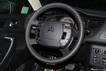 2013款东风雪铁龙C5到店实拍