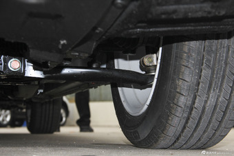 2015款海马M3 1.5L手动精英天窗版