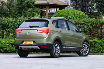 2015款 宝骏560 1.8L手动豪华型