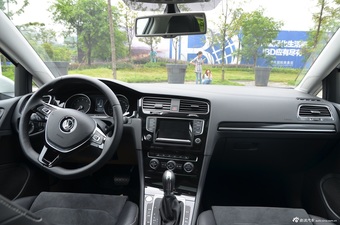 2014款高尔夫1.4TSI自动旗舰型图片