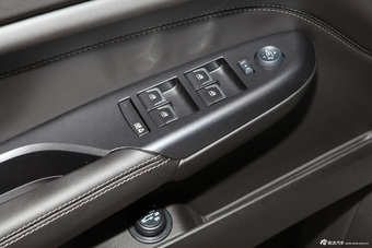 2014款凯迪拉克SRX 66号公路升级版