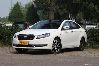 2016款奔腾B70 1.8T自动运动尊贵型图片