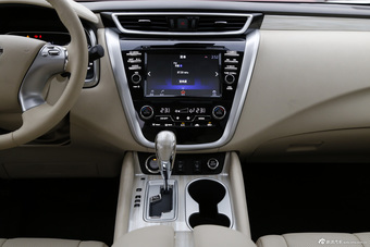 2015款楼兰 2.5L自动S/C HEV XV四驱混动旗舰版