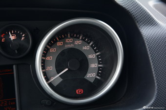 2015款中兴GX3 1.5L手动精英版